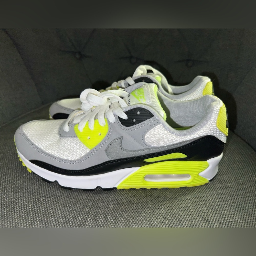 Air Max 90 “Volt” 2020